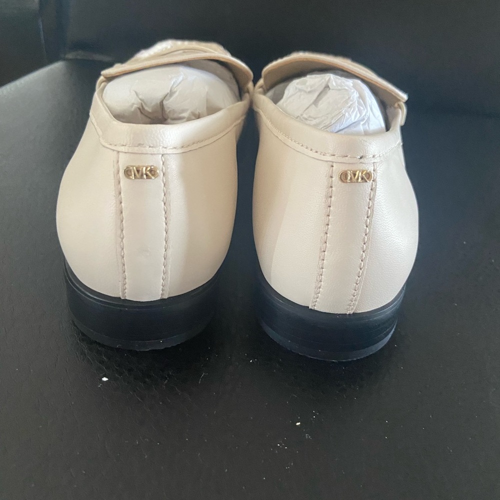 MICHAEL Michael Kors Cream Loafers - Picture 6 of 8
